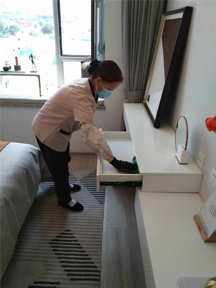 物業(yè)管理與物業(yè)服務(wù)是一個概念嗎？